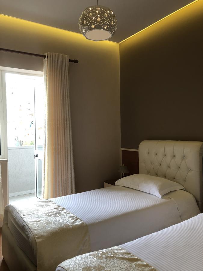 Hotel Palma ติรานา ภายนอก รูปภาพ