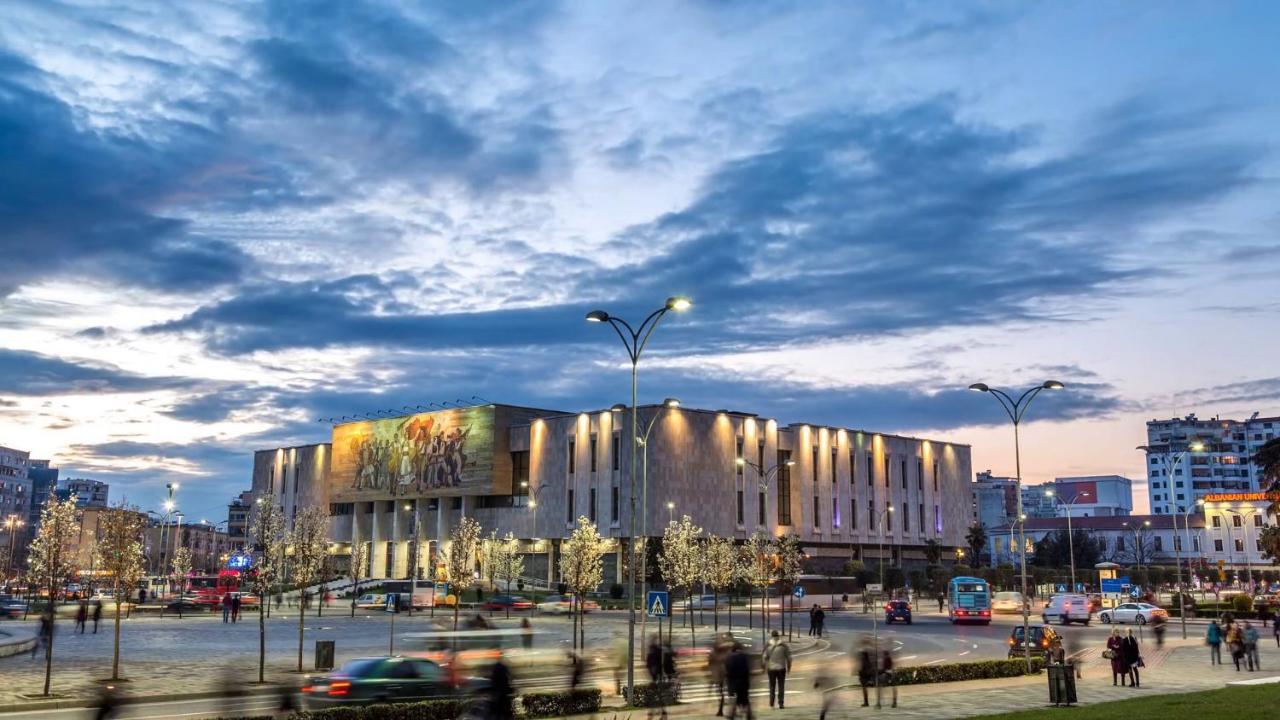 Hotel Palma ติรานา ภายนอก รูปภาพ